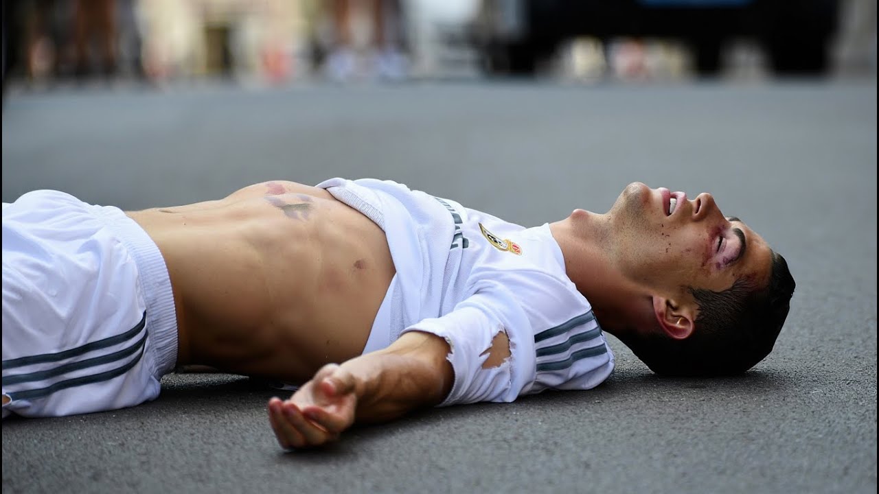 Messi and Ibrahimovic BULLED Ronaldo but REGRETTED it