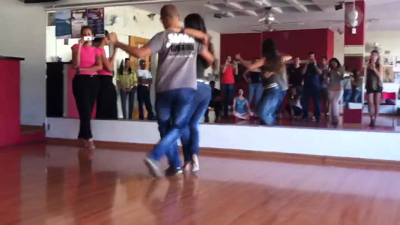 Rodrigo Marques e Carol Vilanova - Workshop Samba Brasília 2