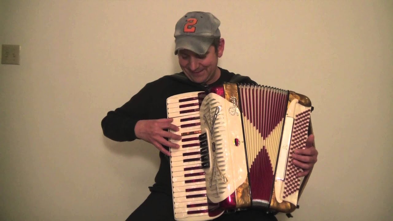 ACCORDION LESSONS PART 4 ( C Scale Variation )