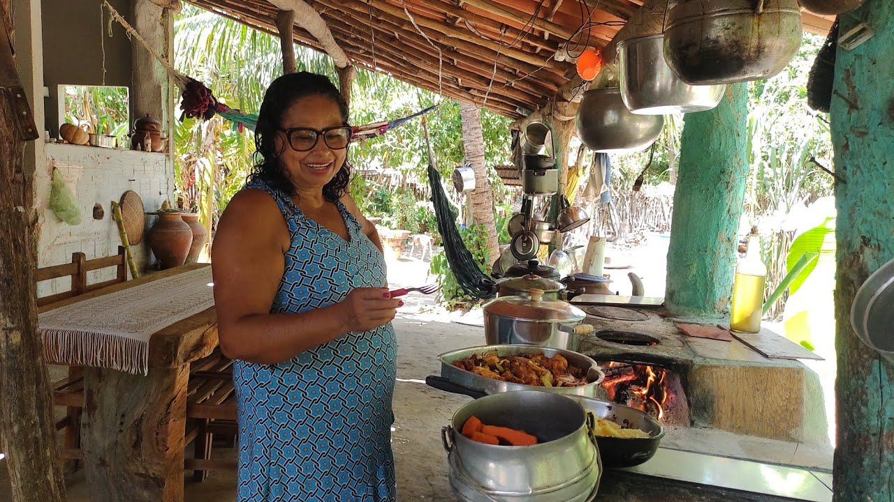ALMOÇO DE DOMINGO NA ROÇA COM A FAMÍLIA EM ESPECIAL AO DIA DOS PAIS