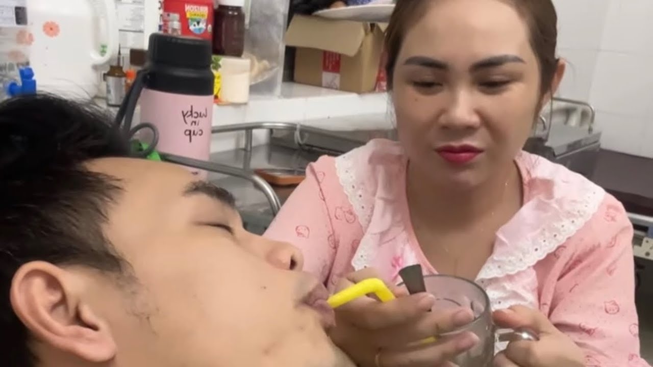 NGỌC BẾP CỦI đang nhắc đến bạn