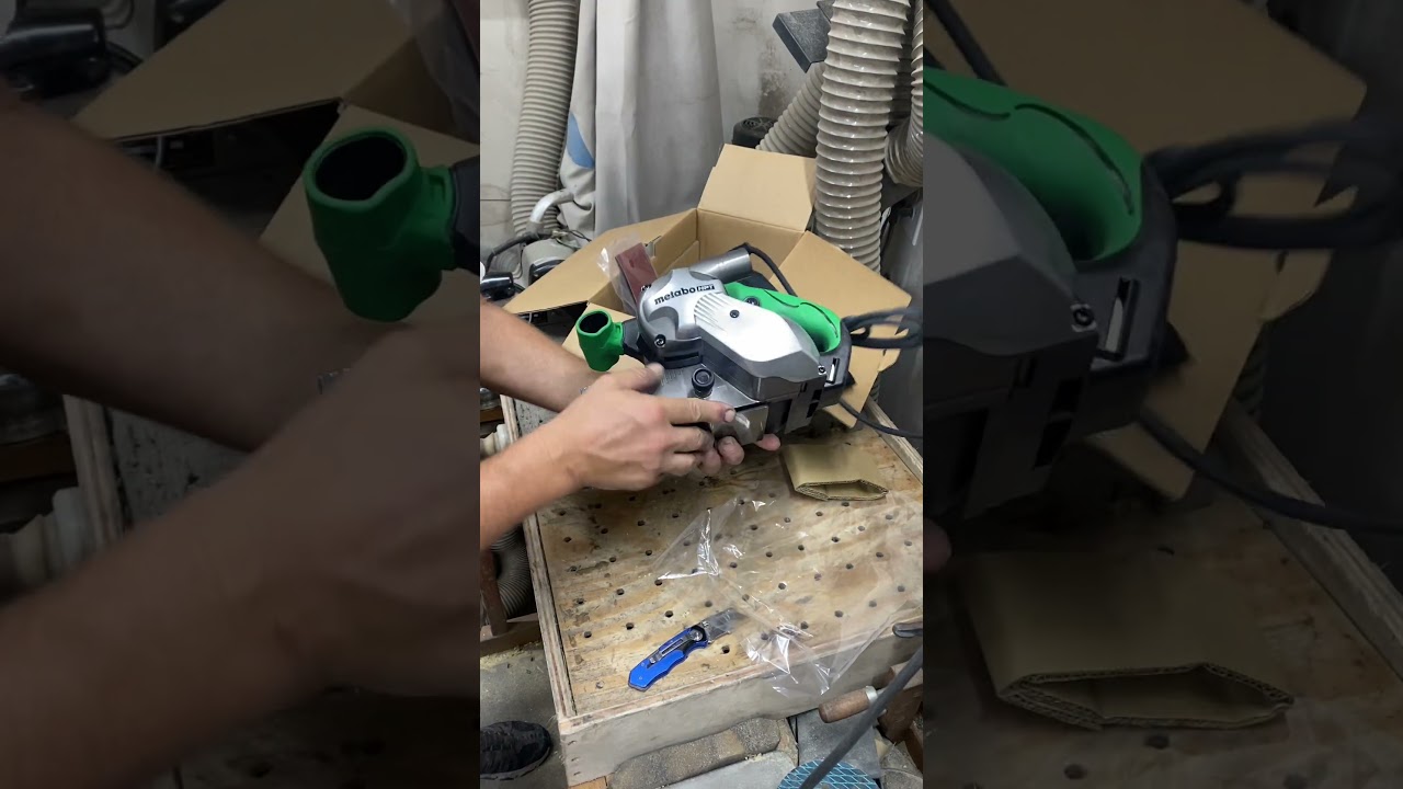 Unboxing my new Metabo belt sander, which is replacing my worn-out Porter Cable model. 