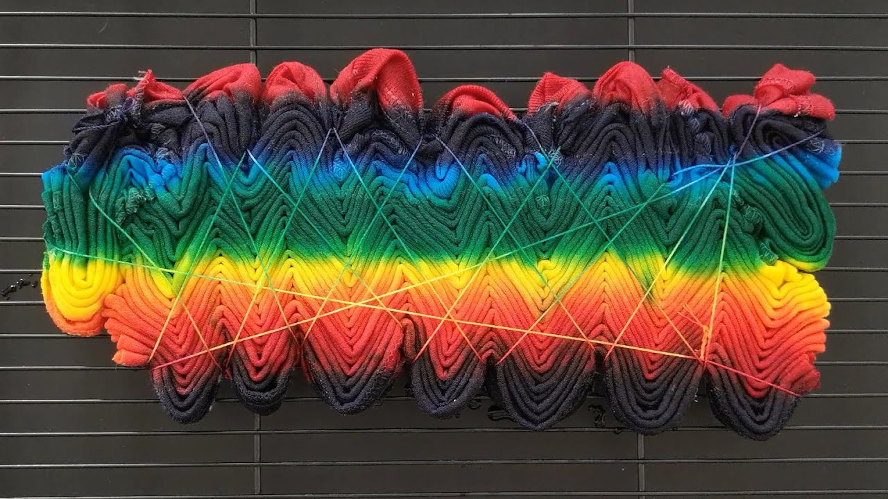 Tie-dye pattern P222 : Rippling pleats