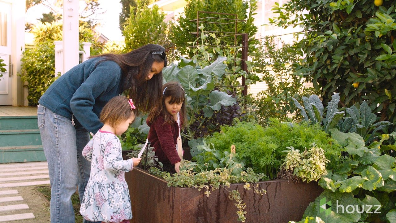 Visit a Tiny California Garden With Lots to Taste