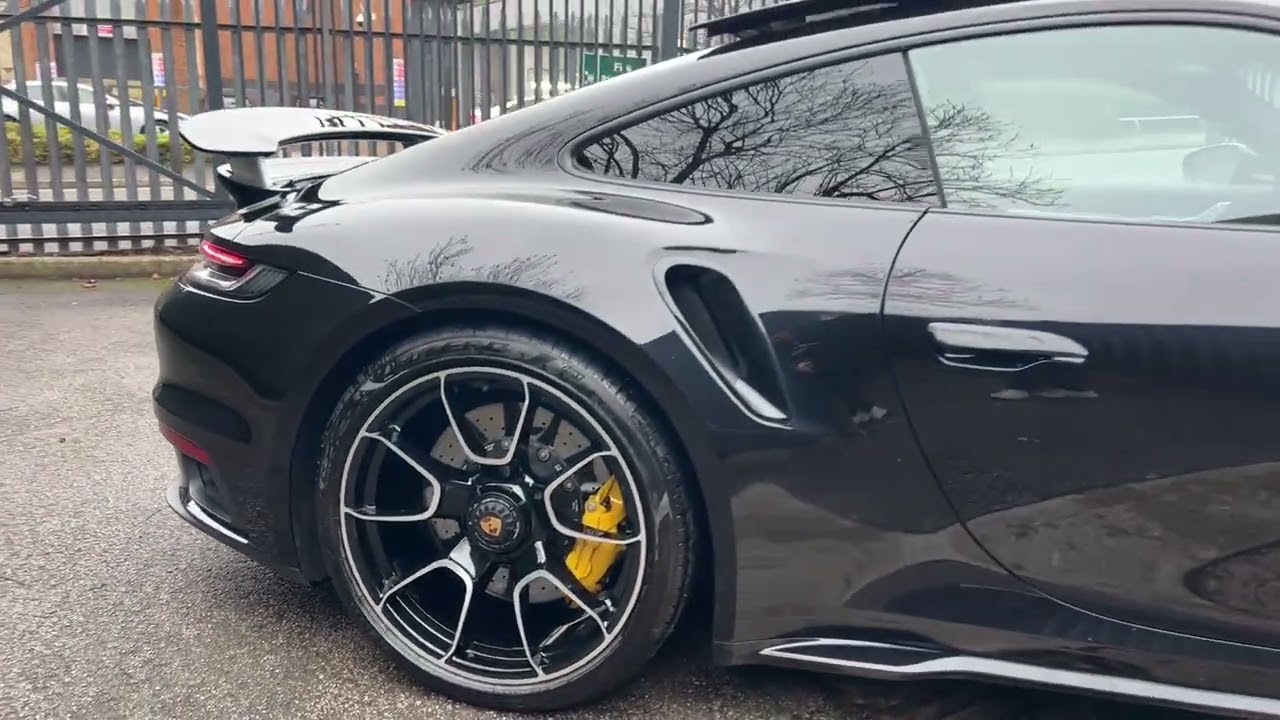 Porsche 911 Turbo S 992