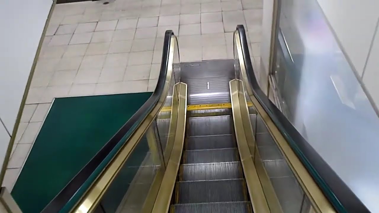 HAPPY ESCALATOR MONDAY! 立川市雑居ビル日立エスカレーター HITACHI Escalators/l'escalator（動画）