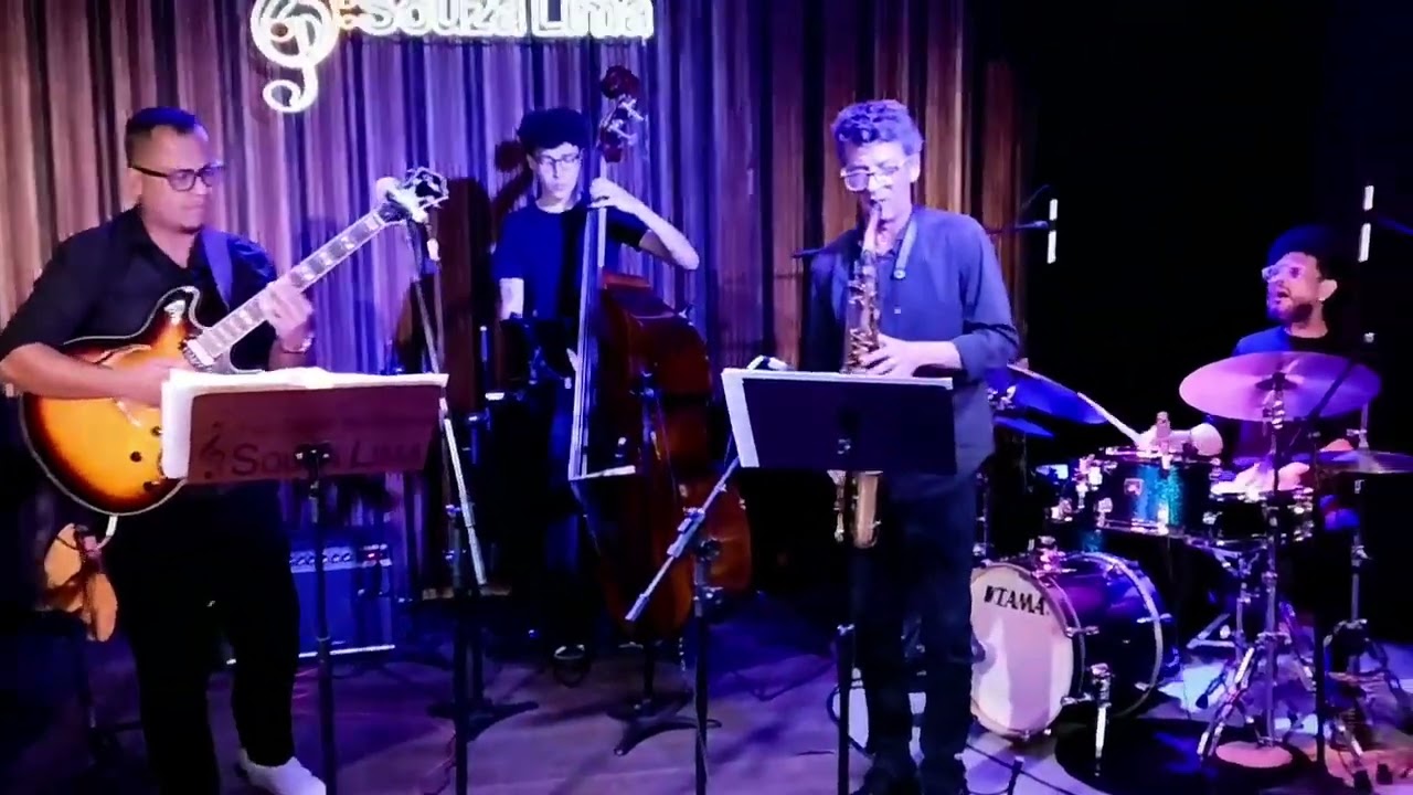 Vitor Alcântara improvisando no meu recital interpretando músicas de #michaelbrecker e #patmetheny.