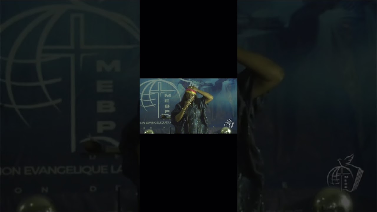 Femme Thamar en larme : MOYANOLI