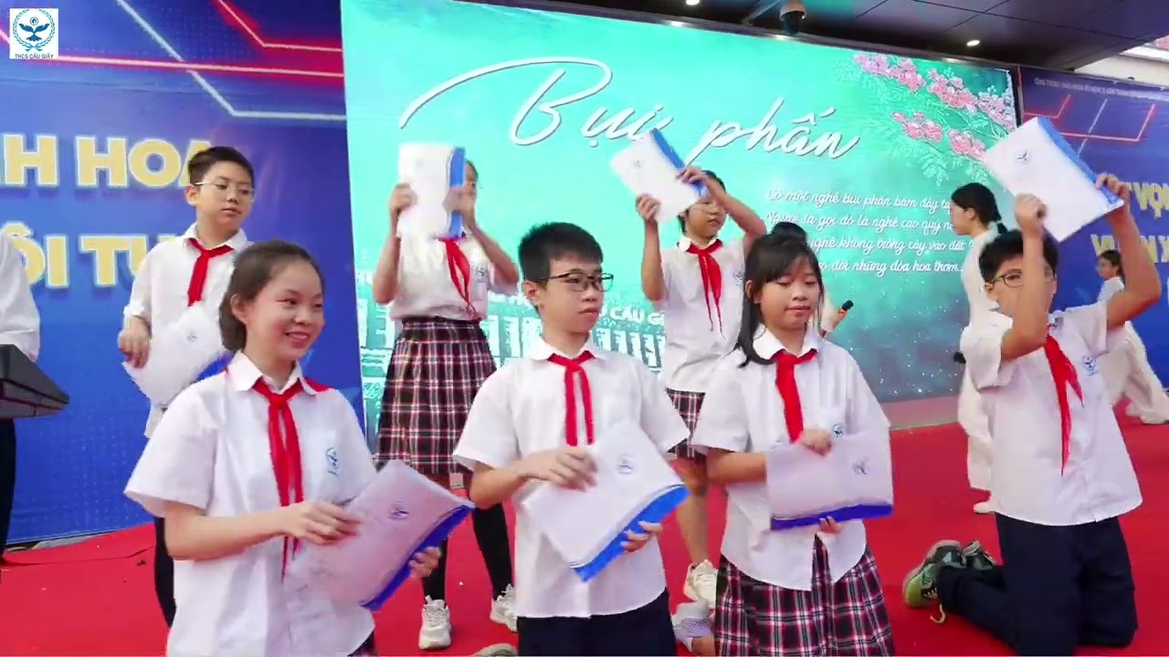 Hát múa: Bụi phấn - Học sinh trường THCS Cầu Giấy
