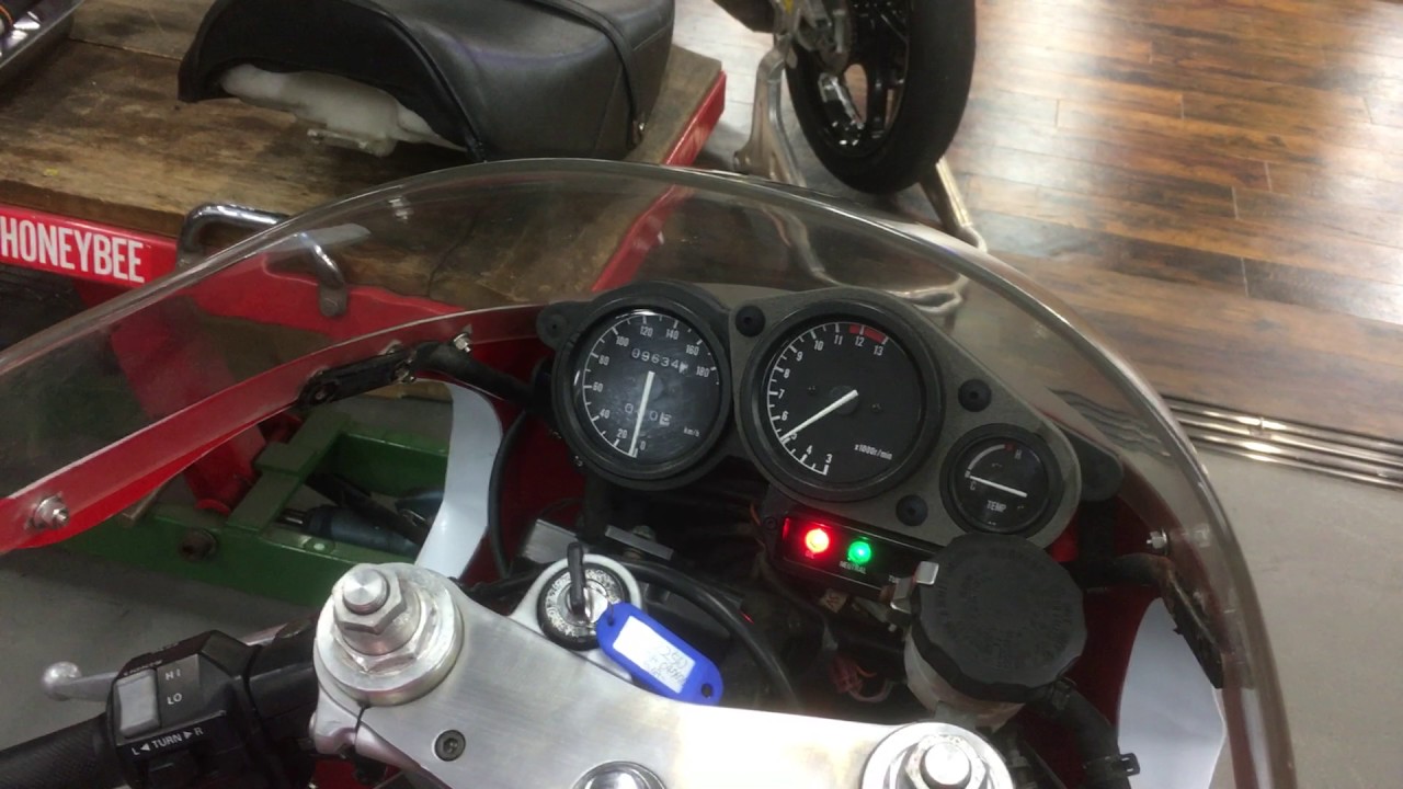 Moto UP 岩槻本店 TZR250（3MA） エンジン始動動画