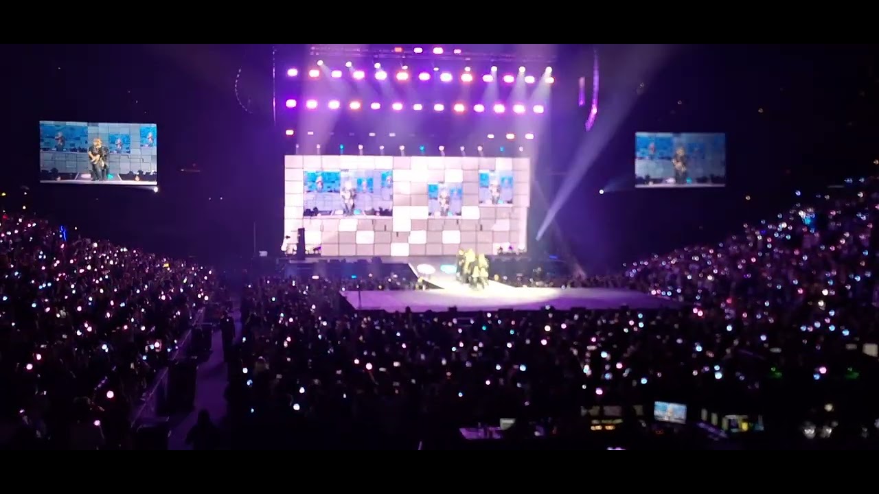 251026 - Domino - Seventeen [New_] World Tour in Sunrise