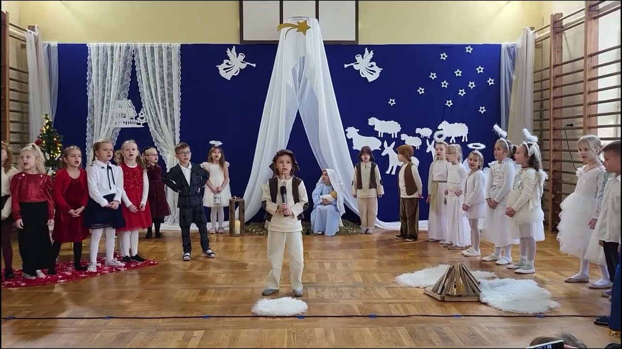 Przedstawienie Bożonarodzeniowe w wykonaniu dzieci z Oddziału Przedszkolnego i zespołu 