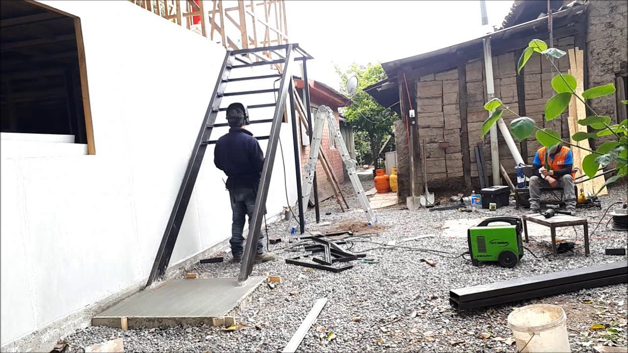 CONSTRUCCION DE ESCALERA EXTERIOR  (TIMELAPSE)