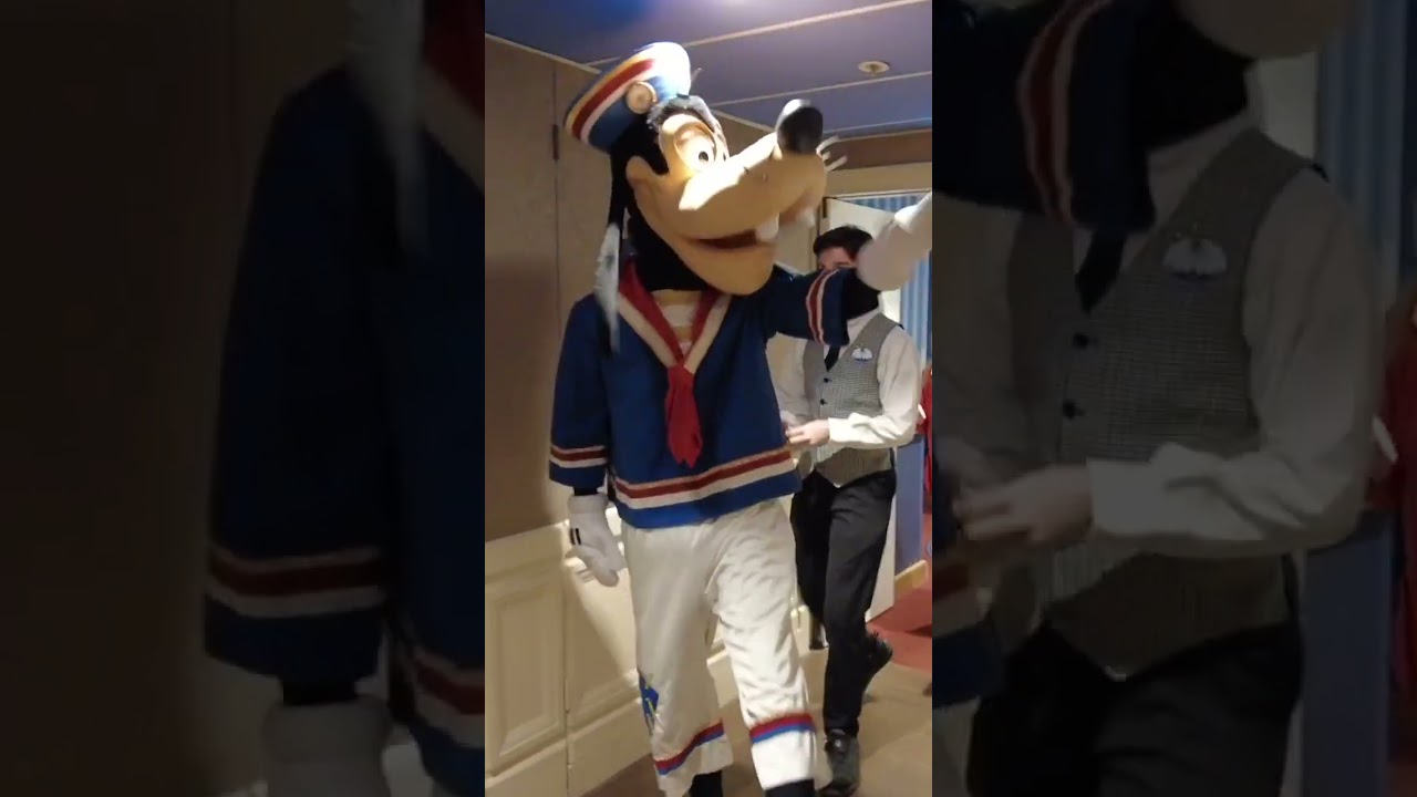 Goofy Disney Newport Bay Club Disneyland Paris 2023 