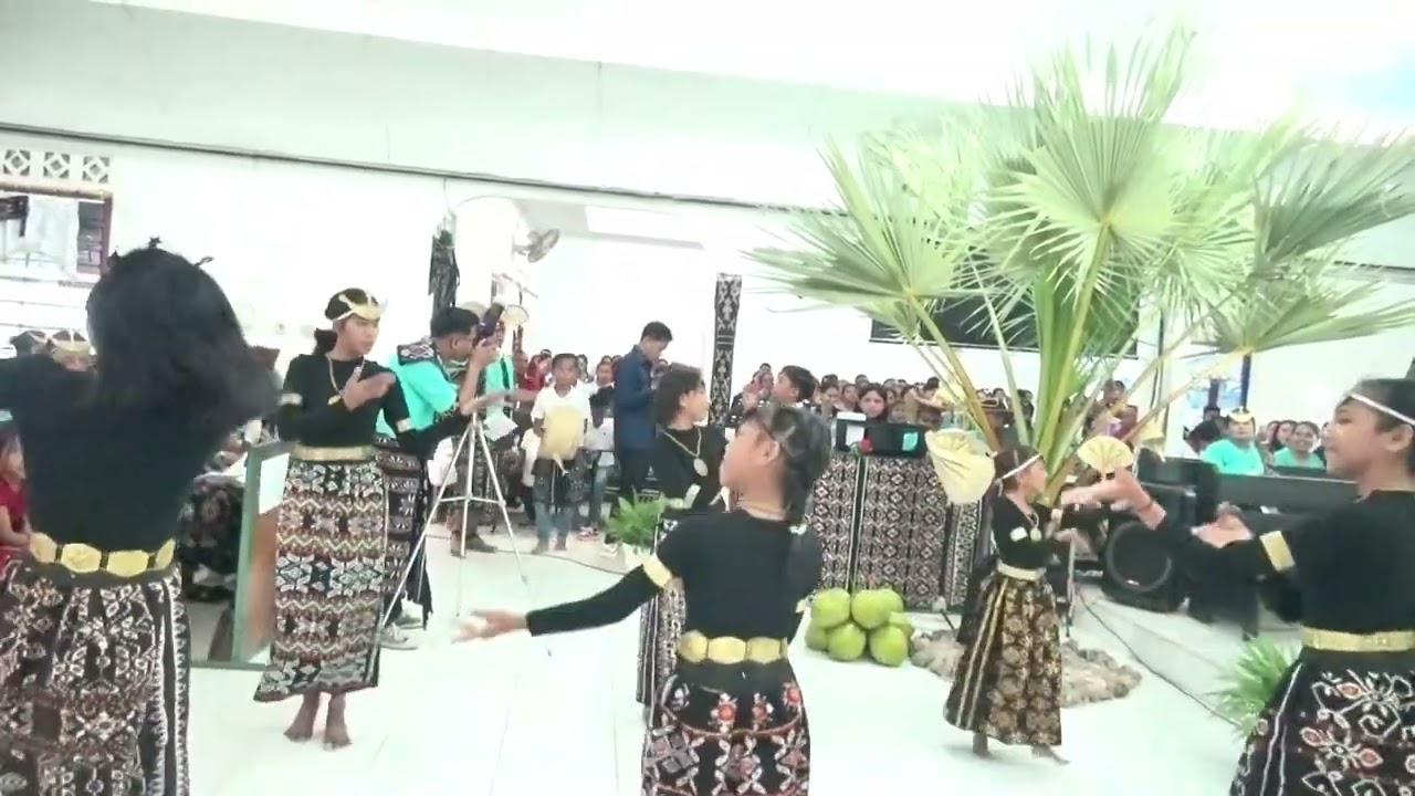 Tarian Pengantar Pelayan  || Ibadah Minggu, 19 Juni 2024 || Etnis Rote