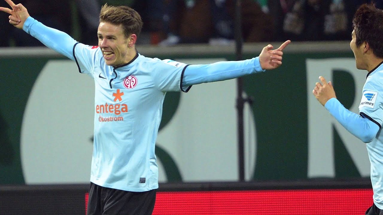 Nicolai M&uuml;ller im Anflug! Holt der Hamburger SV auch Weltmeister Skhodran Mustafi?