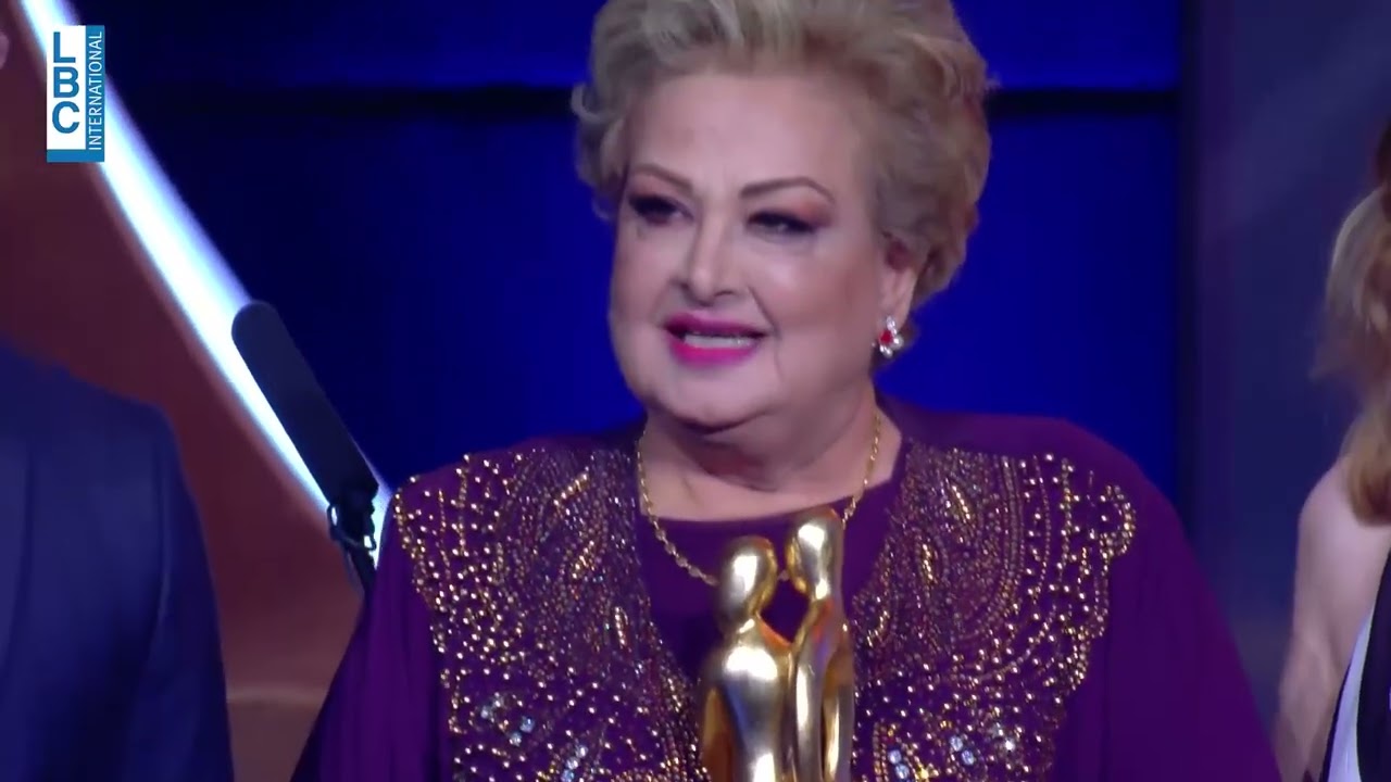مهرجان #الزمن_الجميل كرّم فنانين لبنانيين وعرب... وهكذا تمّ تكريم مي متى