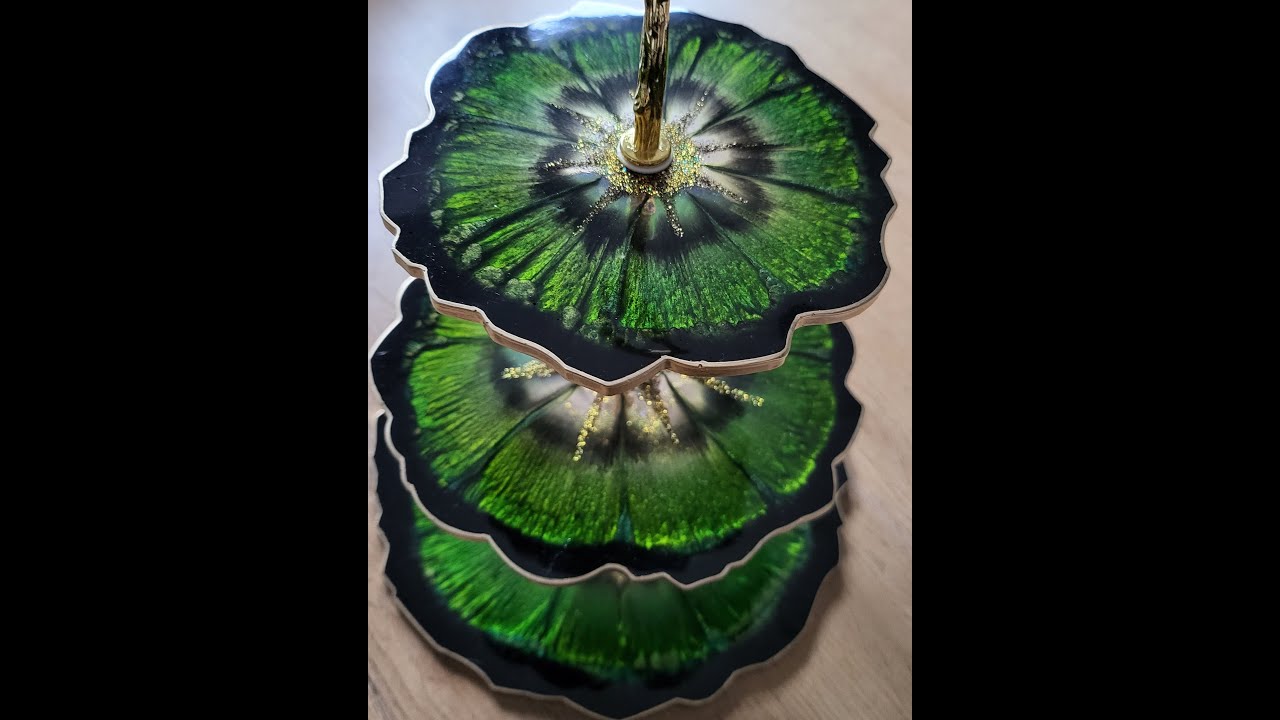 Wunderschöne grüne resin Etagere 💚 amazing green resin cake stand