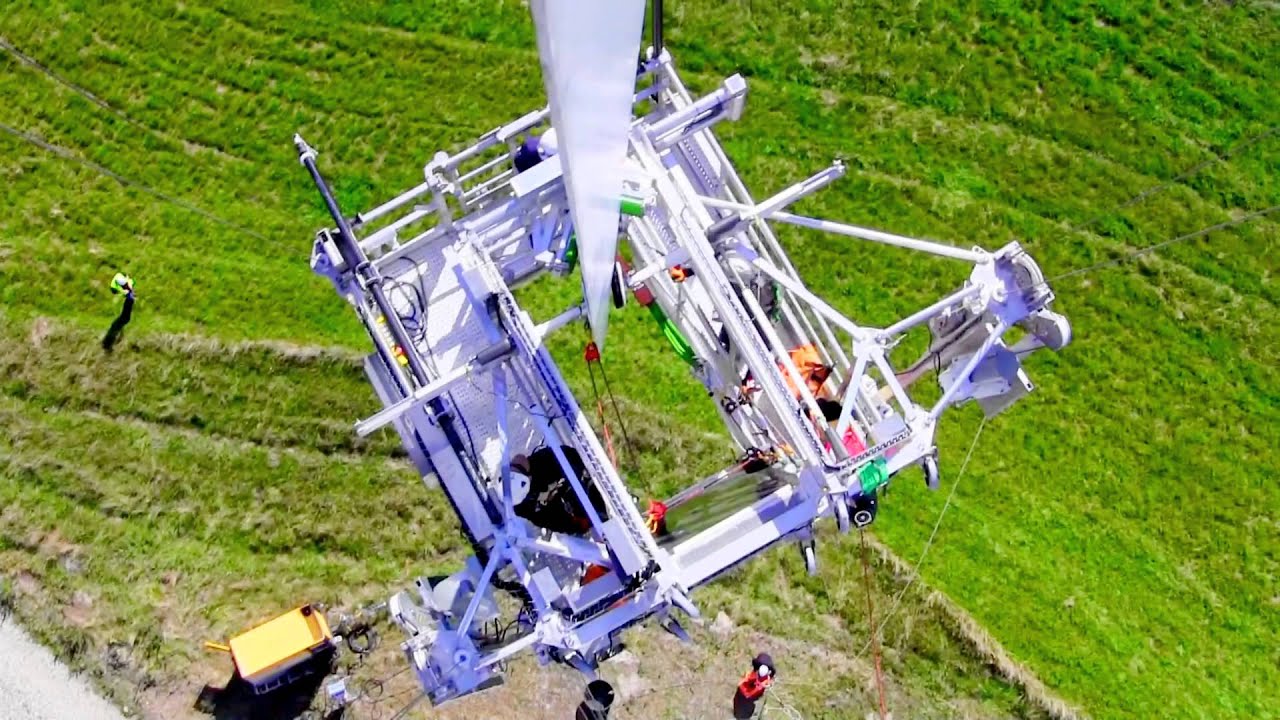 Wind turbine blade maintenance with the FFB360