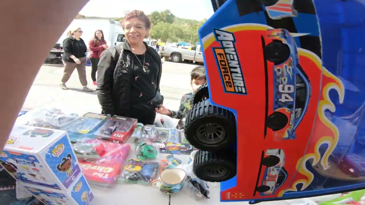 UN DIA EN EL SWAPMEET CAP 3.1