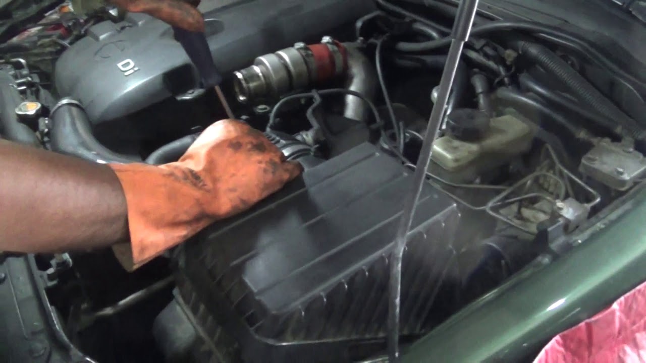 NISSAN FRONTIER  COMO SABER SE A TURBINA TA BABANDO DE OLEO