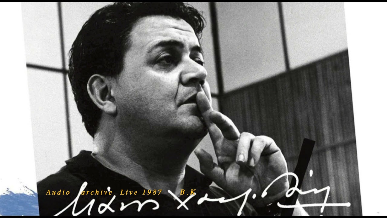Μάνος Χατζιδάκις στο Πιάνο - Χάρτινο το Φεγγαράκι. Γηπ.Παναθηναϊκού  Live 1987 (audio)