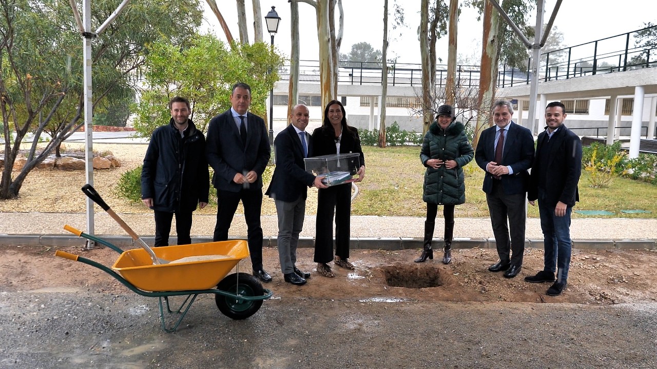 Colocación primera piedra de la ampliación y remodelación de la Residencia Asistida de Diputación