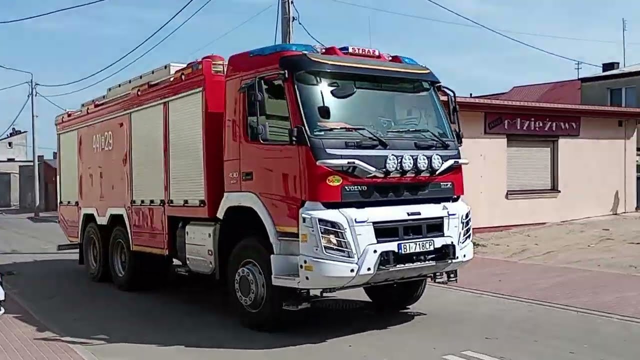 ALARMOWO sekcja gaśnicza JRG Kolno oraz zastęp OSP KSRG Czerwone do pożaru stodoły!