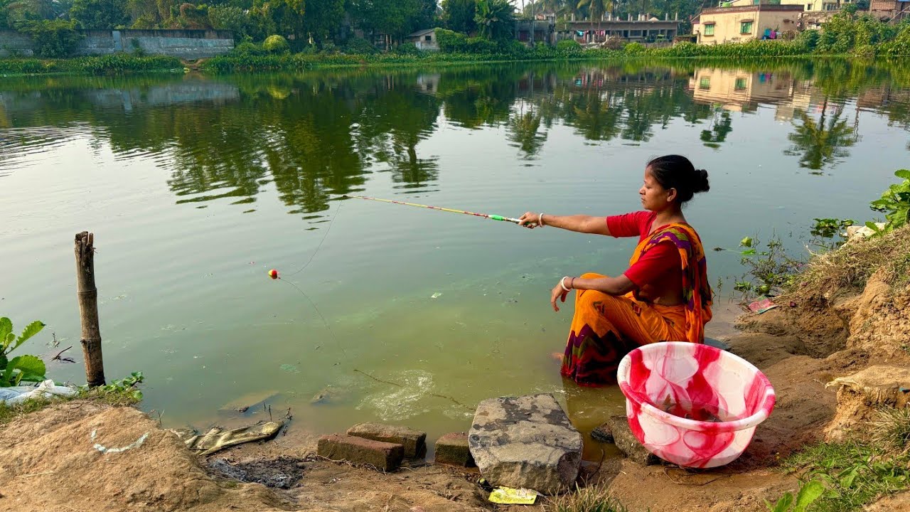 Fishing Video || The Young Beautiful Lady Fish Hunting in the Village Pond || Hook Fishing