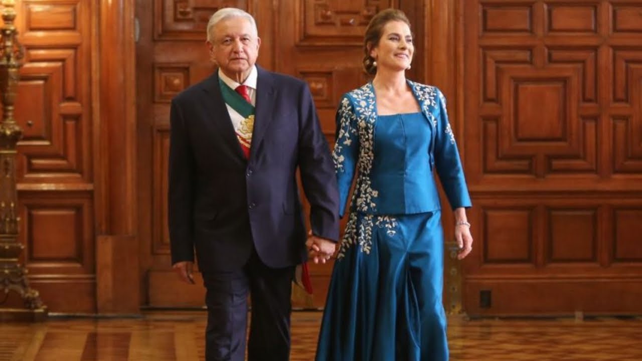DRA. GTZ MÜLLER DA LA SORPRESA EN VIDEO DE PRESENTAR A AMLO PARA HABLAR DE LA LECTURA