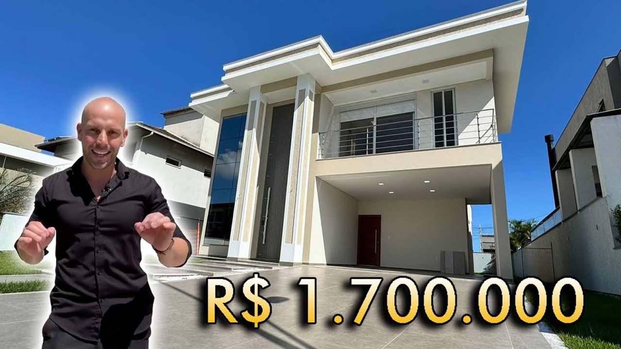 CASA 3 SUÍTES NO RESIDENCIAL ILHA DO CORAL, NA ILHA EM FLORIANÓPOLIS/SC