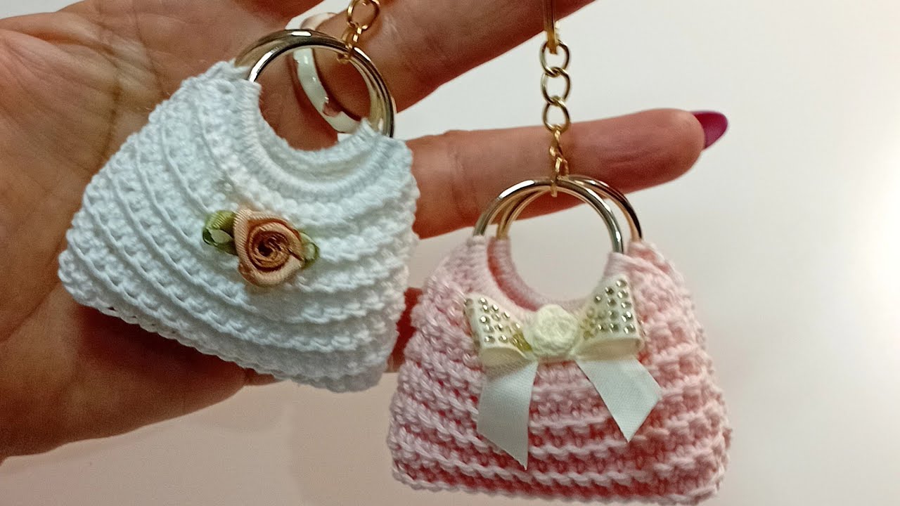 TUTORIAL: MINI BORSETTA PORTACHIAVI ALL'UNCINETTO