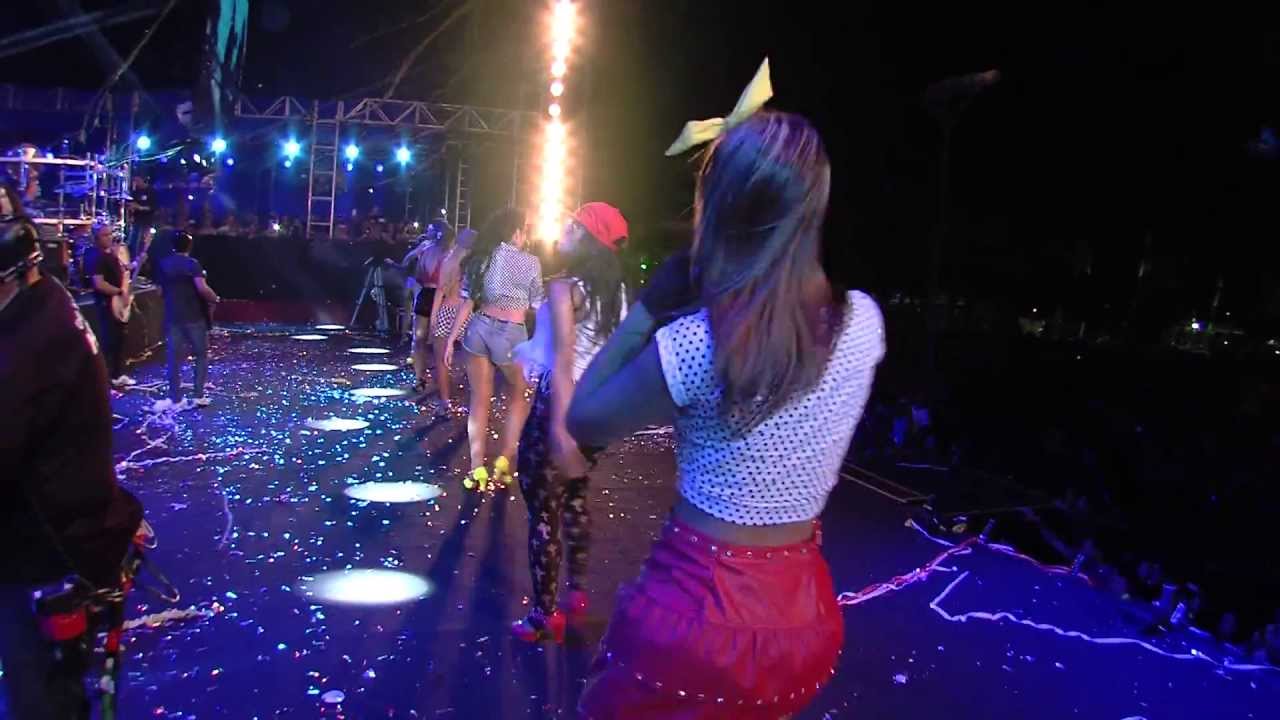 Avi&otilde;es Sunset DVD 11 anos - Festa na piscina