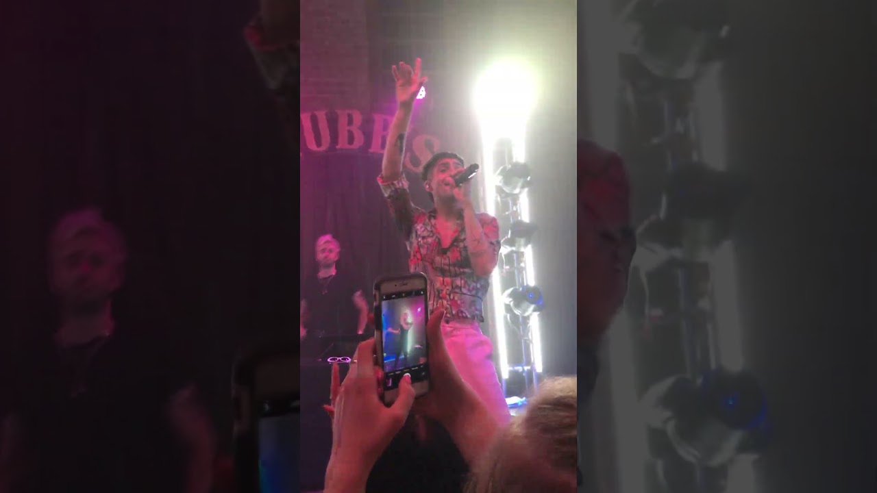 Superfruit - &ldquo;Worth It (Perfect)&rdquo; LIVE #scotthoying #mitchgrassi #concert