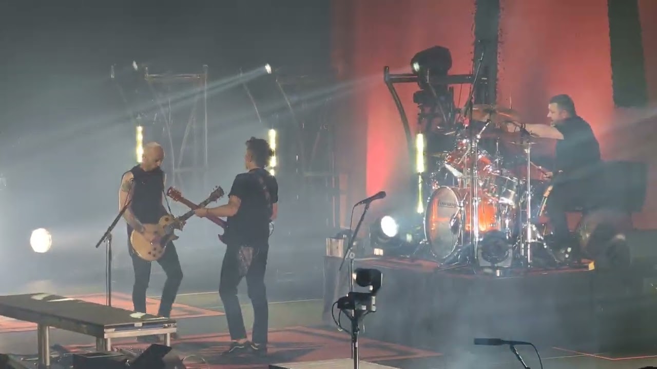 Rise Against - Savior (Live St Paul MN - April 13 2025)
