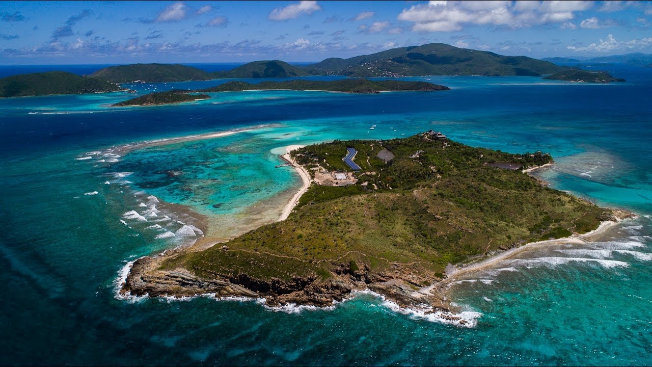 How to Charter a Catamaran : Part 1 - What is a charter broker?