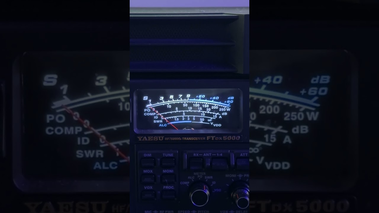 Vertical vs Horizontal Antenna Polarization #hamradio #antenna #dx