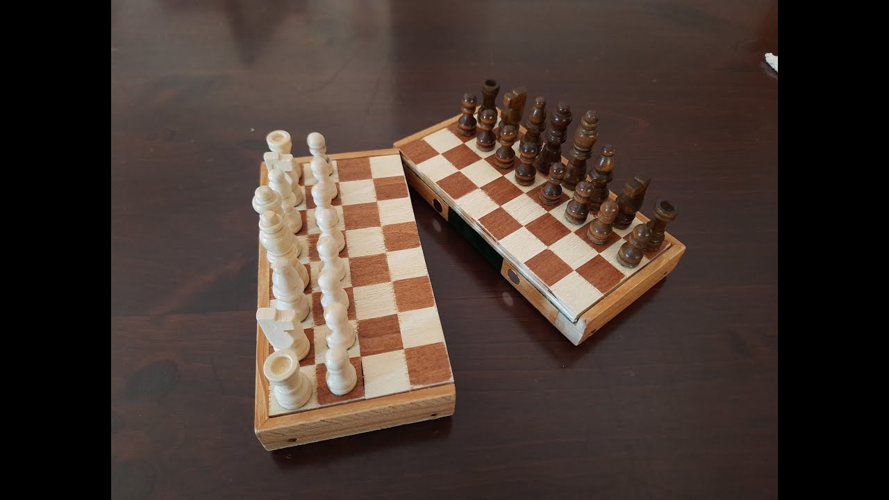 Scacchiera da viaggio / Travel chessboard