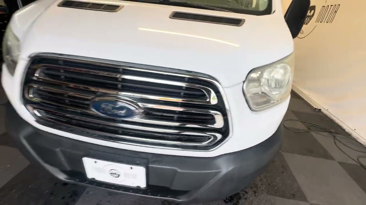 Ford Transit 350 2016 года выпуска, пробег 48 000 миль! 15 пассажиров, один владелец, эксплуатиро...