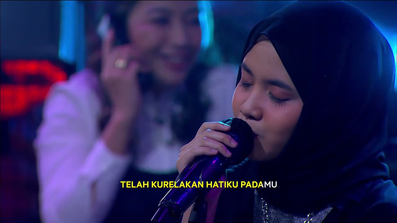 Hanin Dhiya Nyanyi Buat Bapak-Bapak Gathering (1/4) - Tonight Show