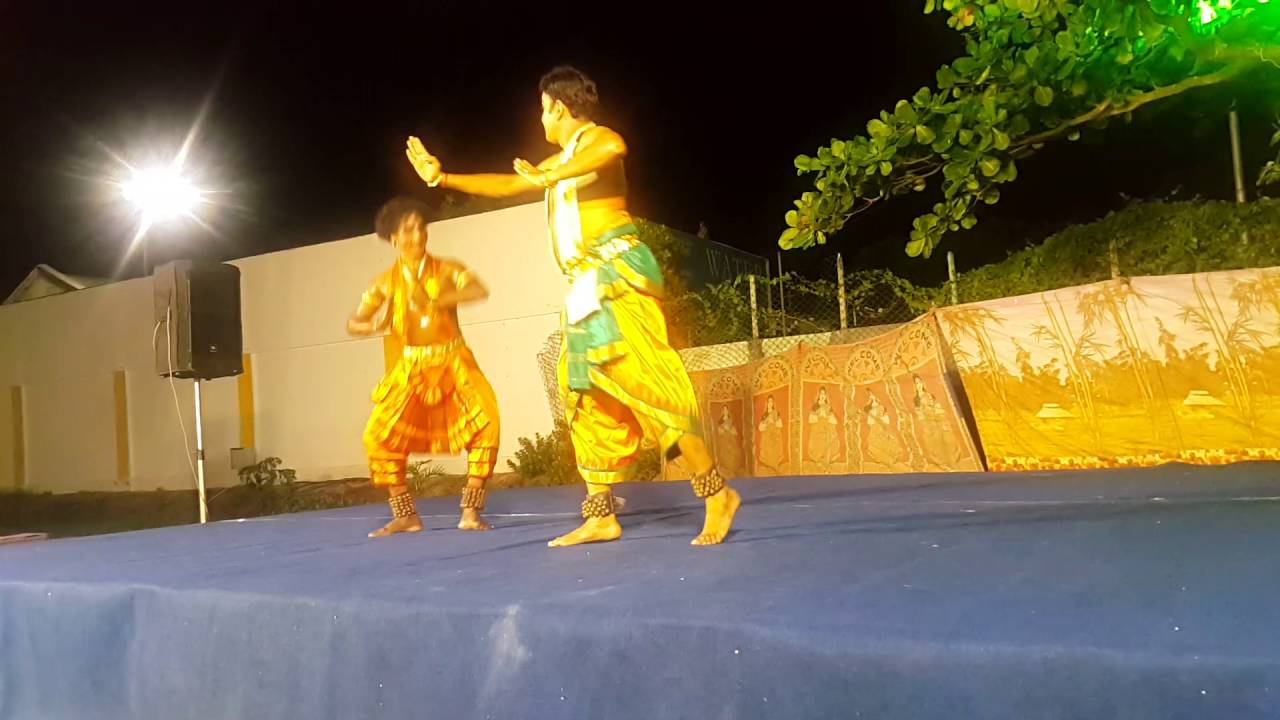 Jathiswaram, kalyani - by Abhayakaram Krishnan and Balagurunadhan