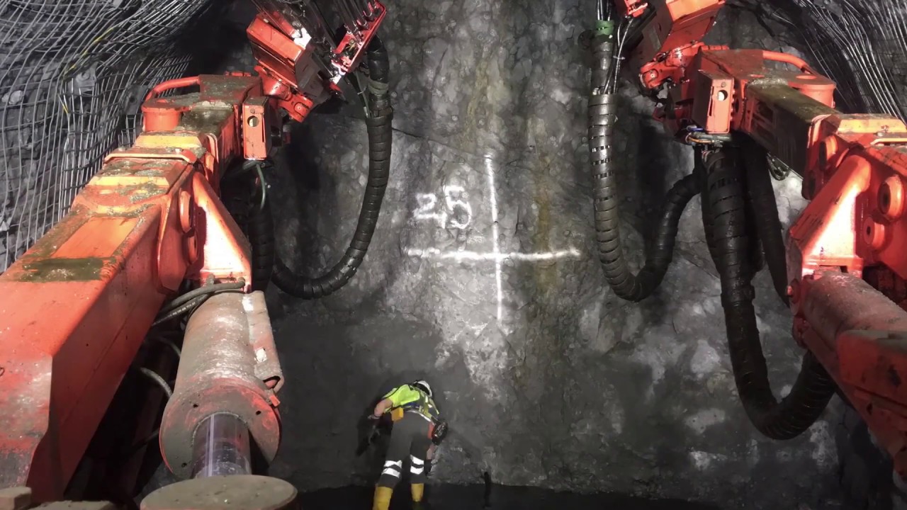 Underground mine jumbo drilling (face;heading) with Sandvik  DD422i timelapse