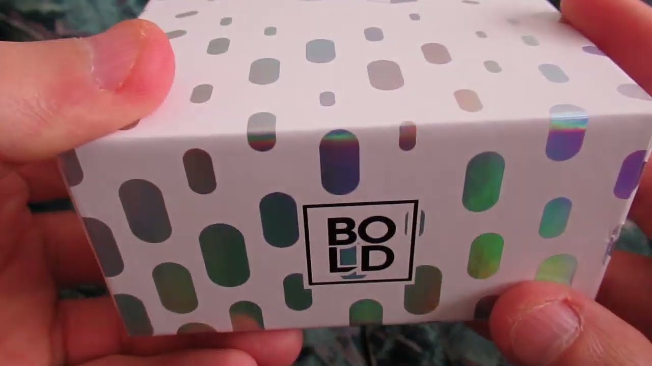 Распаковка разблокированного смартфона BLU Bold N4