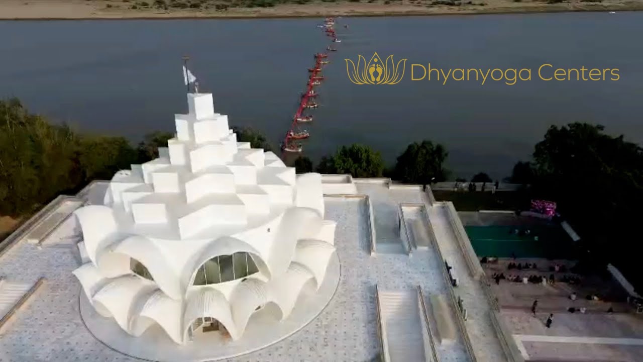 Shri Anandi Ma 🪷 Sarees across the Narmada
