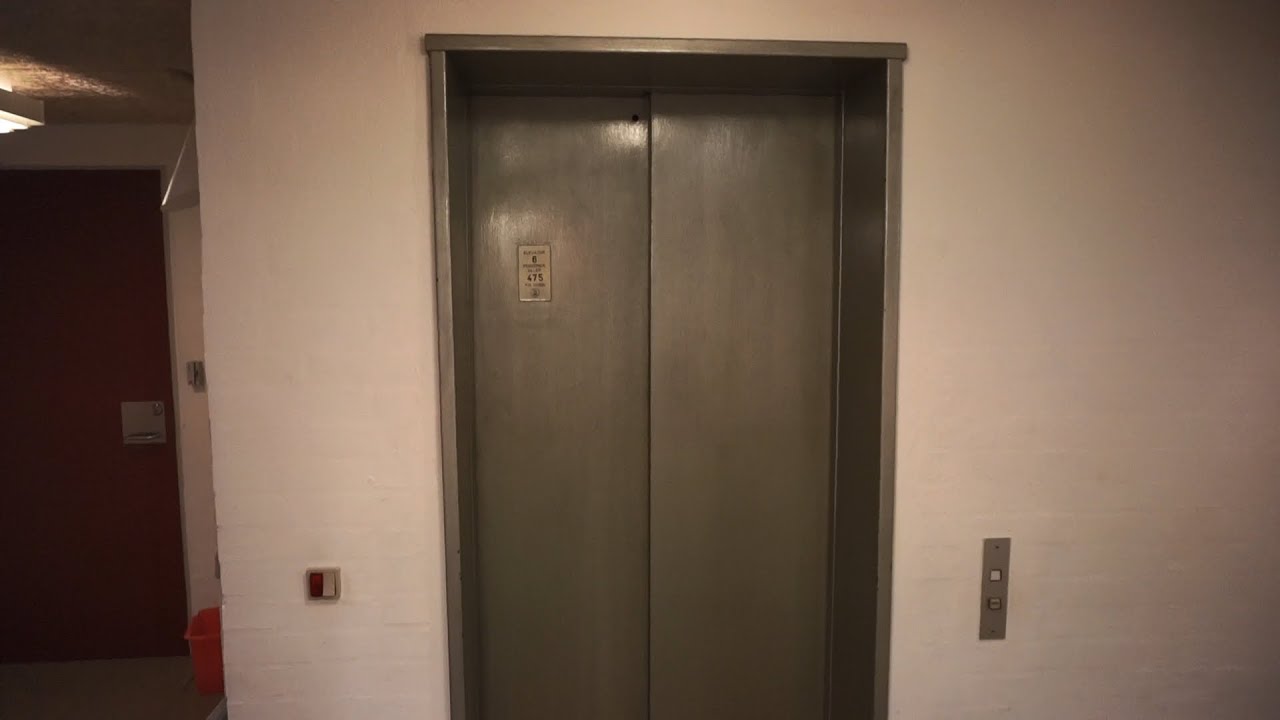 Machine Room! 1982 TS-Lifton hydraulic elevator @ Frederiksgade 7, Hiller&oslash;d, Denmark