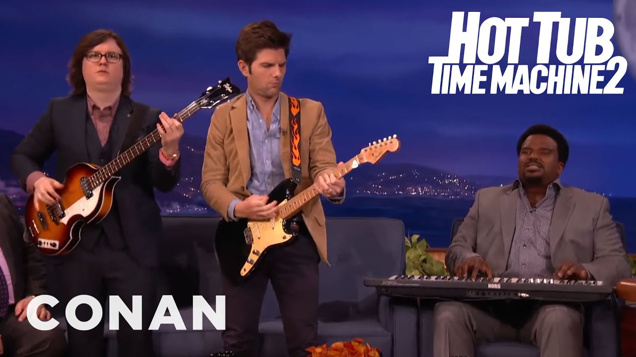 Craig Robinson Sings The 