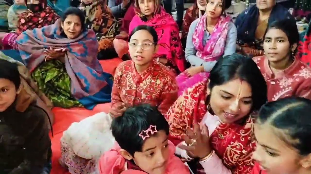 কৃষ্ণ কৃষ্ণ বল ময়না, রাঁধা রাঁধা বল 🙏🙏🙏। #Camaragourab #everyoneシ゚viralシviralシfy