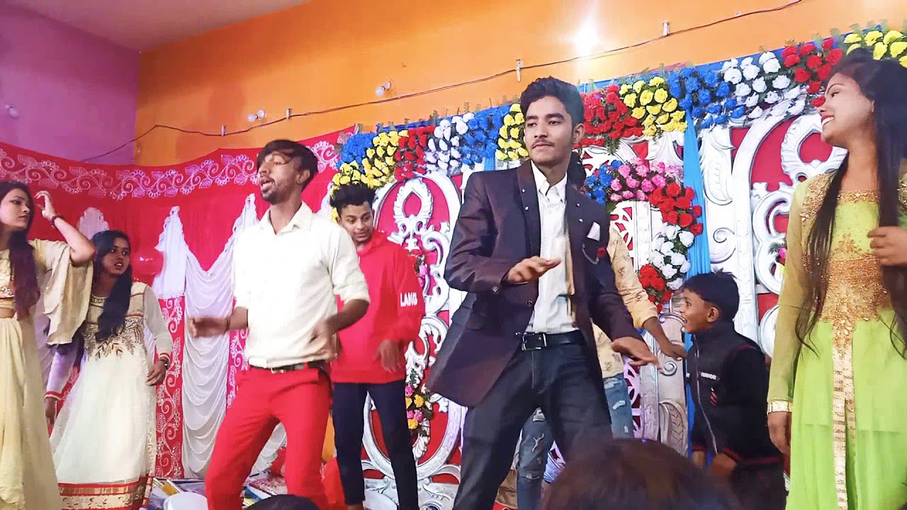 Tujhe dekh ke dil mera dole song || beautifull #dance #group #sangeet #sangeetdance #youtube