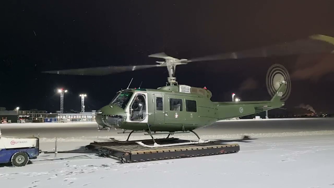 Netflix movie troll helicopter Helitrans Bell 205A-1 Love that sound 🚁