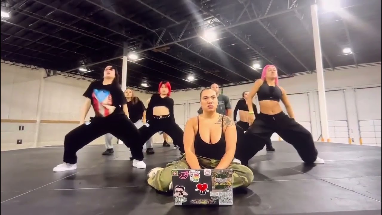 The making of RUDE BOY choreography for #rihanna  super bowl&rsquo;s performance by #parrisgoebel